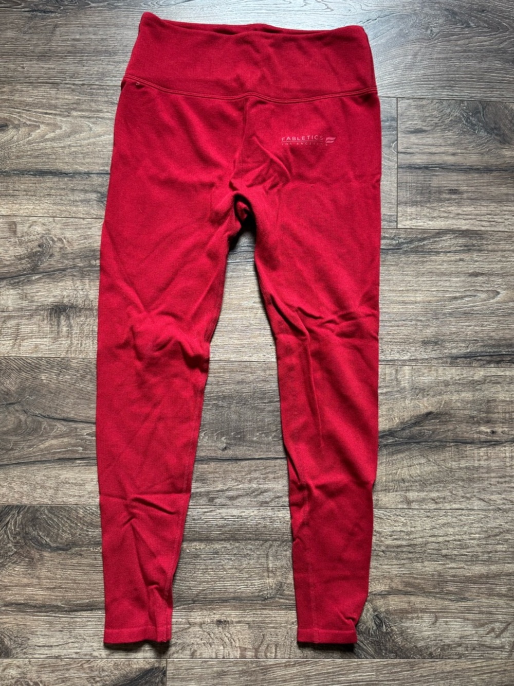 Fabletics Women’s Deep Red Cloud Seamless High-Waisted Legging Size Medium